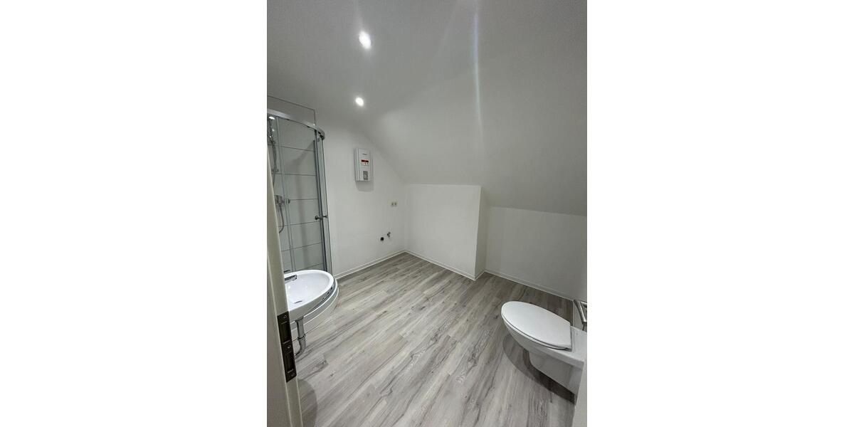 Dachgeschoßwohnung Friedrichsthal - 2 Zimmer, 70 m&sup2;, 600&euro; | Angebot:24610826