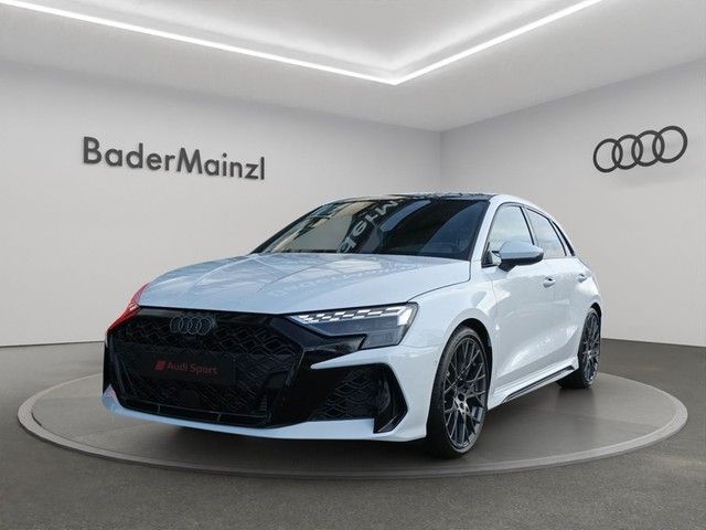 Audi RS3 3.900 km 67.930 € Wolfratshausen 82515