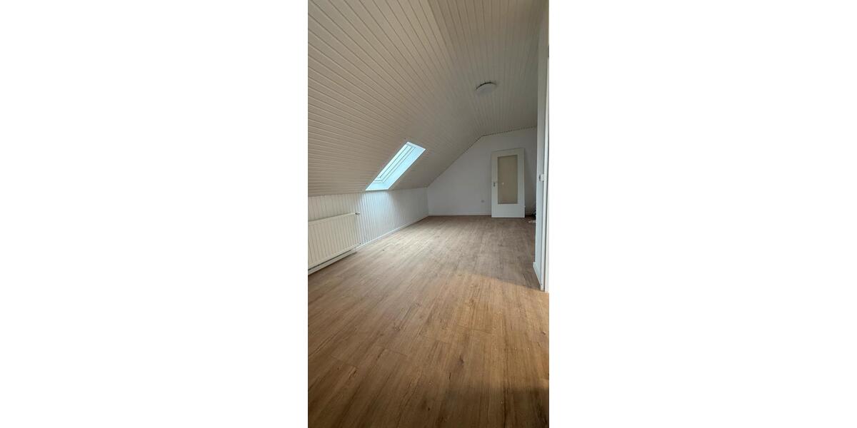 1 Zimmer Wohnung Dachgeschoss 1 zimmer