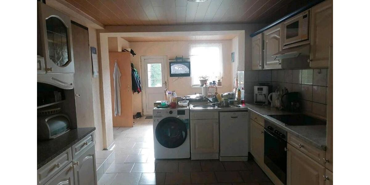 Mehrfamilienhaus, Wohnhaus Dargun - 8 Zimmer, 240 m&sup2;, 185.000&euro; | Angebot:26051246
