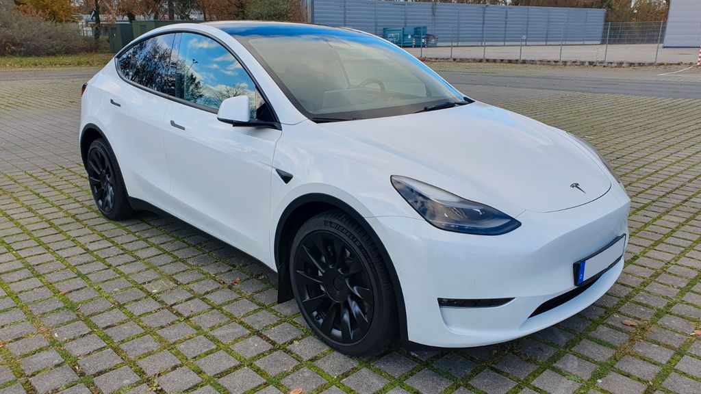 Tesla Model Y 70.700 km 32.400 &euro; Lingen 49808