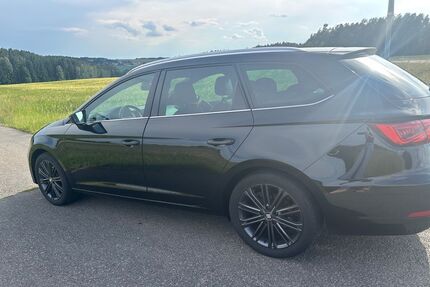 Seat Leon 111.659 km 16.200 &euro; Trabitz 92724