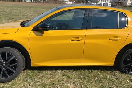 Peugeot 208 28.500 km 19.000 &euro; Pliening 85652