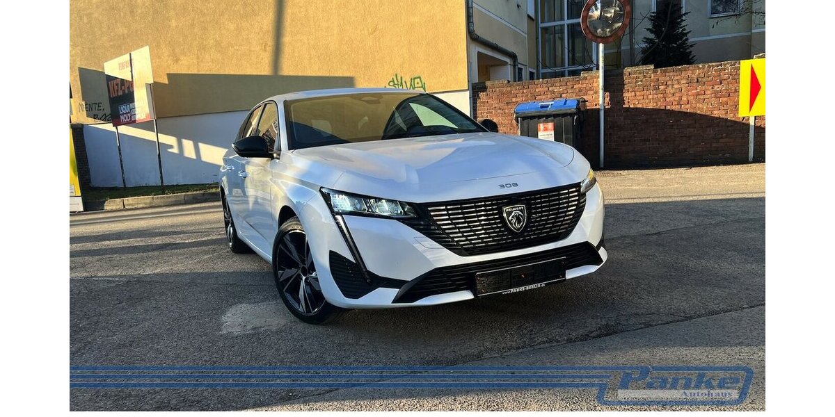 Peugeot 308 Allure EAT8*NAV*Carplay*LED*360°*Cockpit* 150.000 km 14.990 &euro; Berlin 13187