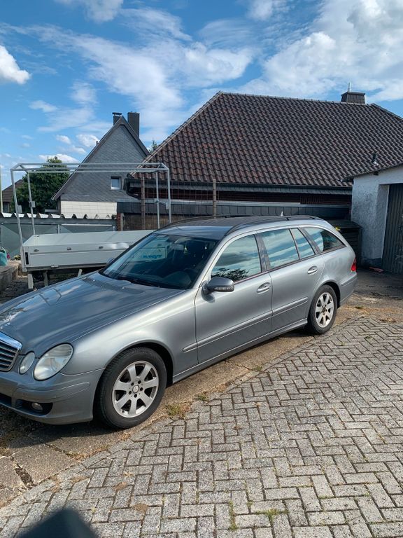 E 280