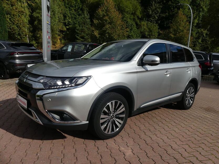Mitsubishi Outlander 51.900 km 18.990 € Schneeberg 08289