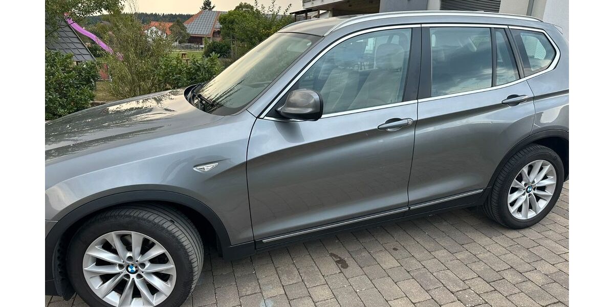 BMW X3 218.500 km 7.300 &euro; Felsberg 34587