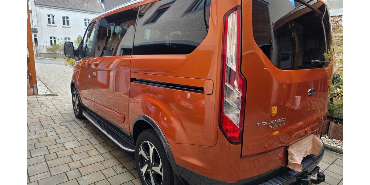 Ford Tourneo Custom 105.000 km 29.900 &euro; Obertiefenbach 56357