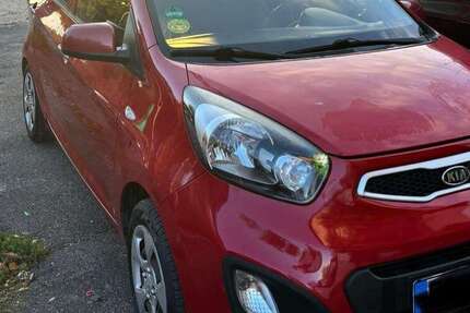 Kia Picanto 156.000 km 3.400 € Esslingen 73730