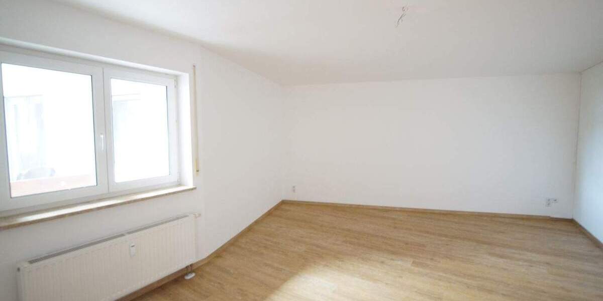 Etagenwohnung Zwönitz - 2 Zimmer, 47 m&sup2;, 354&euro; | Angebot:20593167