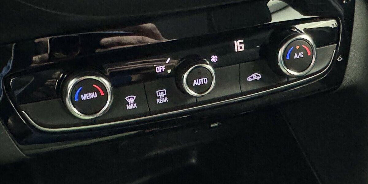 Opel Corsa e Edition 136 50 KWh Carplay 42.700 km 12.880 &euro; Lich 35423