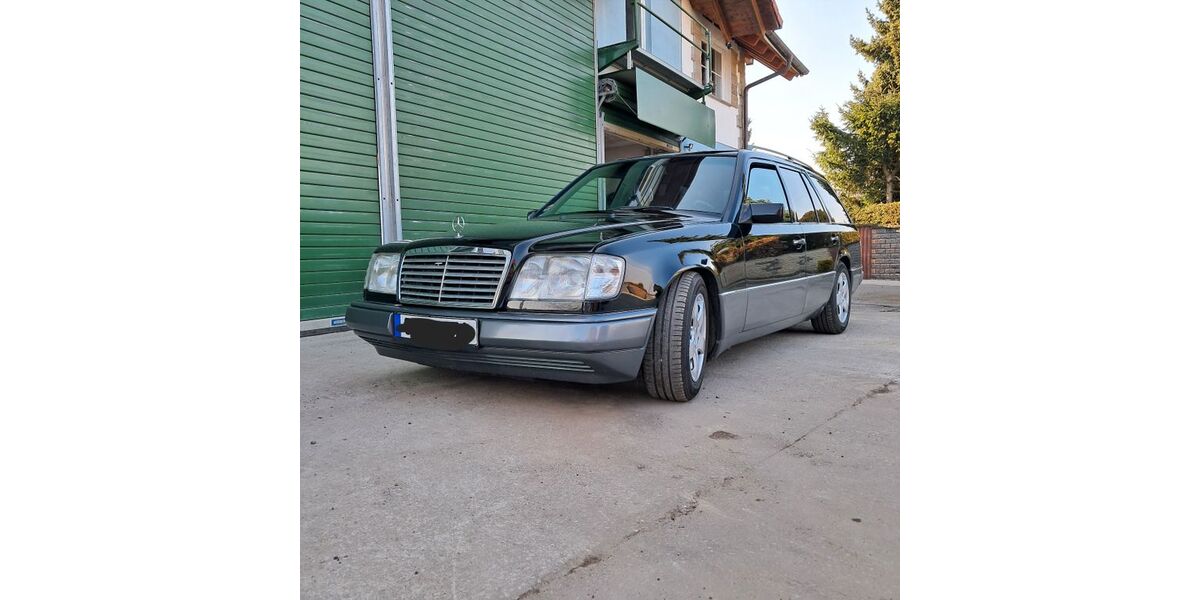 Mercedes-Benz 220 205.000 km 12.500 &euro; Gerabronn 74582