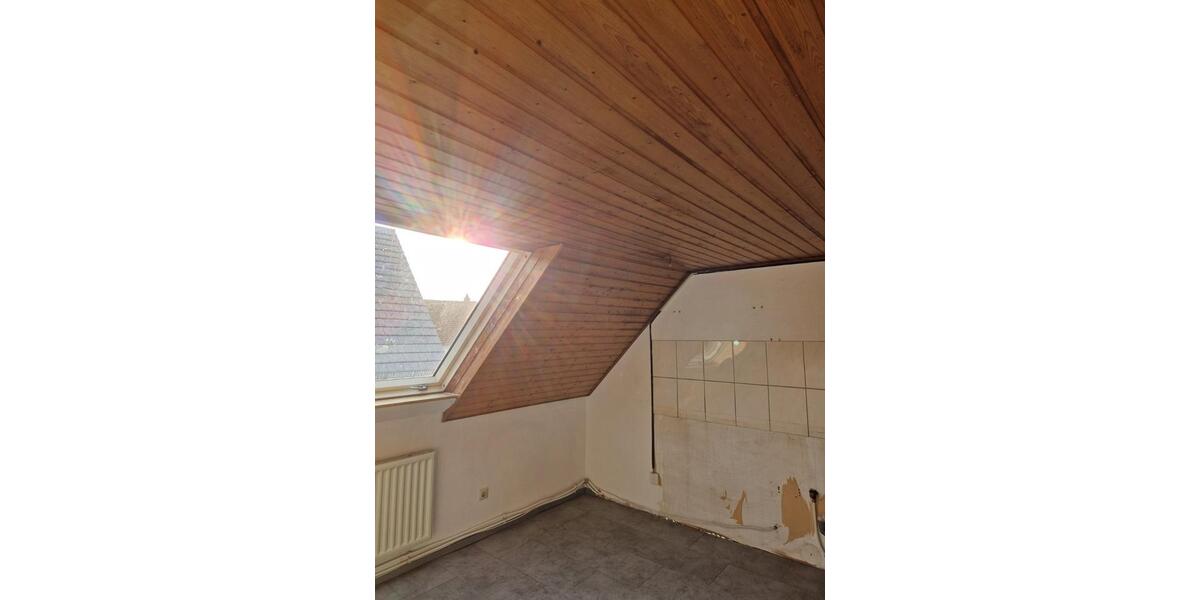 Dachgeschoßwohnung Melsungen - 4 Zimmer, 120 m&sup2;, 650&euro; | Angebot:25403285