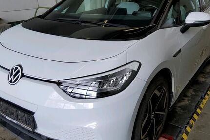 VW ID.3 121.508 km 17.990 &euro; Braunschweig 38122