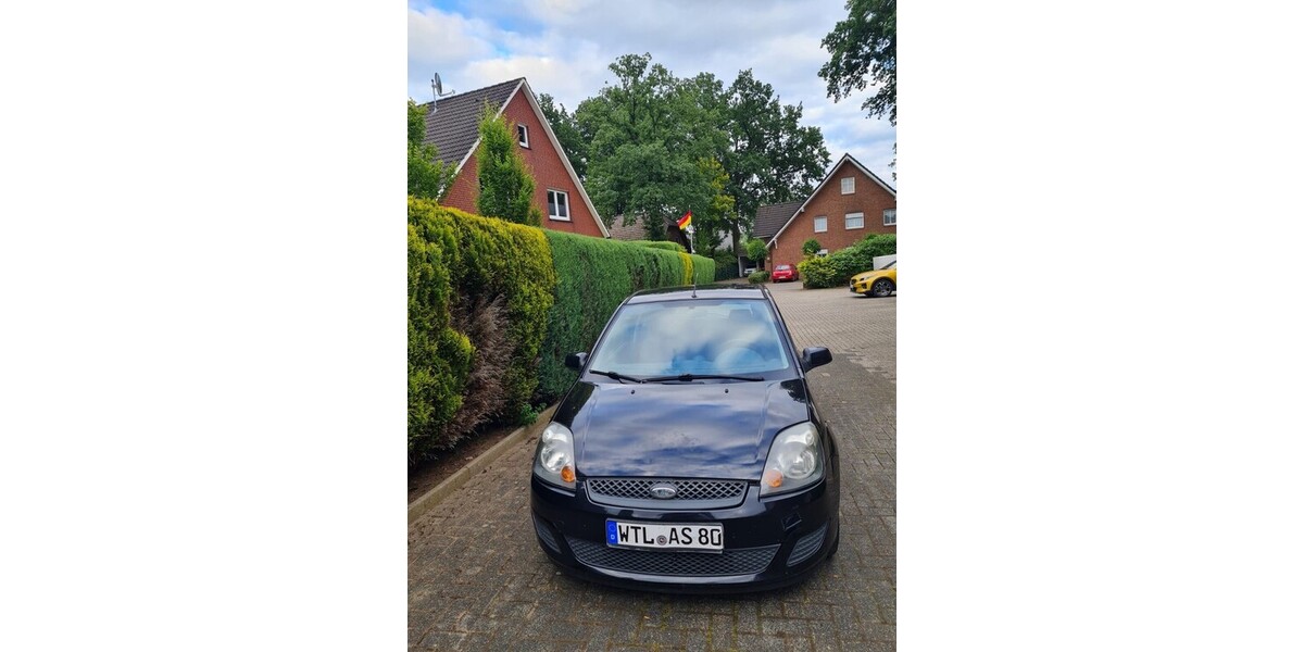 Ford Fiesta 198.000 km 1.100 € Hasbergen 49205