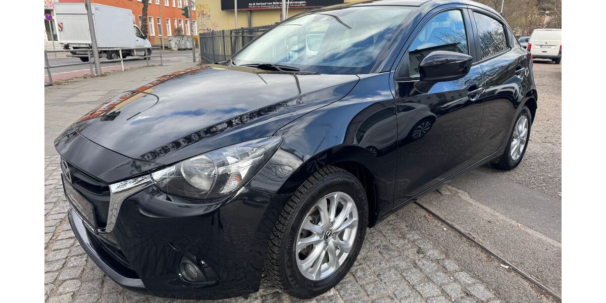 Mazda 2 100.000 km 8.600 &euro; Berlin - Tempelhof 12107