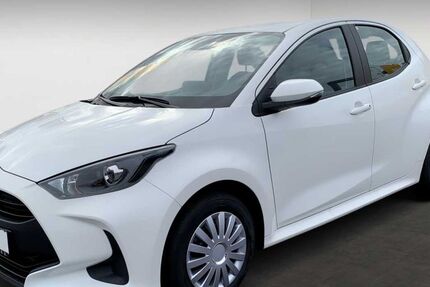 Toyota Yaris 25.057 km 20.900 &euro; Petersberg 36100