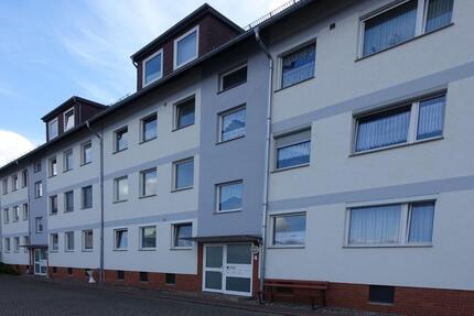 Charmante 3-Zimmer-DG Whg. mit Loggia - provisionsfrei!