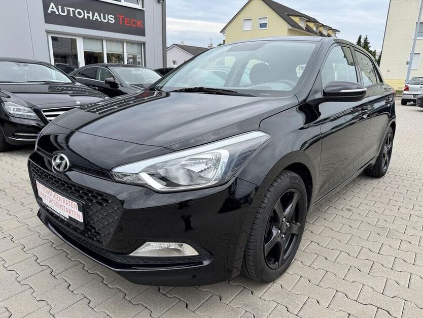 i20