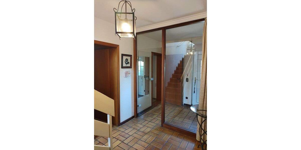 Reihenmittelhaus Bonn Muffendorf - 7 Zimmer, 220 m&sup2;, 695.000&euro; | Angebot:24369985