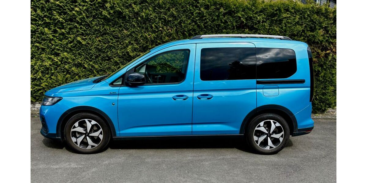 Ford Tourneo Connect 31.900 km 27.500 &euro; Köln 51147