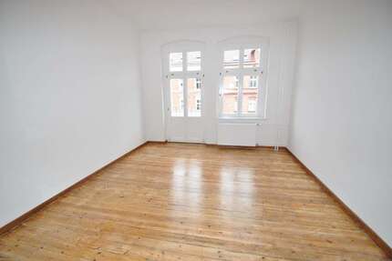 Wohnung Prenzlau - 4 Zimmer, 111 m&sup2;, 1.000&euro; | Angebot:25510960