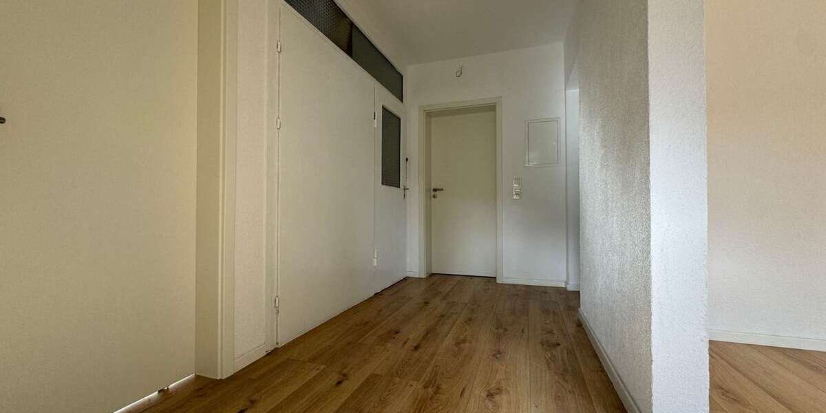 Helle 3-Zimmer-Dachgeschosswohnung in St. Ingbert-Rentrisch ( Saniert) - 3- Saarbrücken | Angebot:27111787