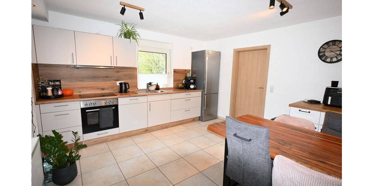 Etagenwohnung Schmallenberg Lenne - 3 Zimmer, 82 m&sup2;, 600&euro; | Angebot:26886154