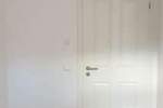 Zweitbezug + 2-Raum-Traum + Aufzug, EBK, Parkett, Fußbodenheizung, Balkon mit Süd-West-Ausrichtung, Tageslichtbad mit Wanne & Dusche, Abstellraum