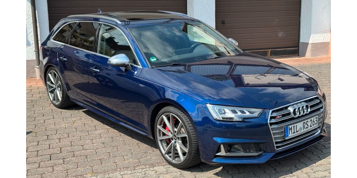 Audi S4 130.187 km 29.850 &euro; Mömlingen 63853