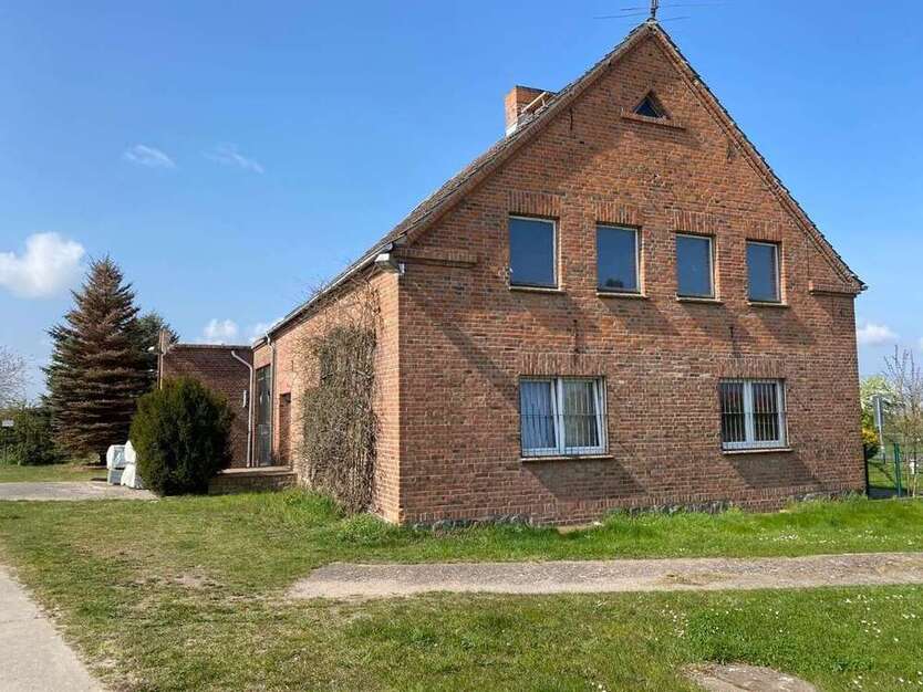 Grundstück in Malchin 350.000 € 3600 m²