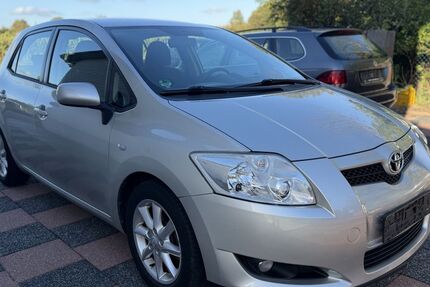 Toyota Auris 158.000 km 2.990 &euro; Flensburg 24941