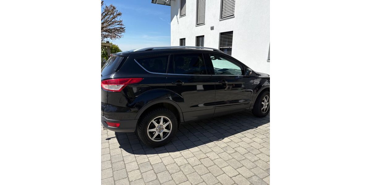 Ford Kuga 133.000 km 8.900 &euro; Waldkirchen 94065