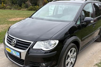VW Touran 179.000 km 5.990 &euro; Tschernitz 03130