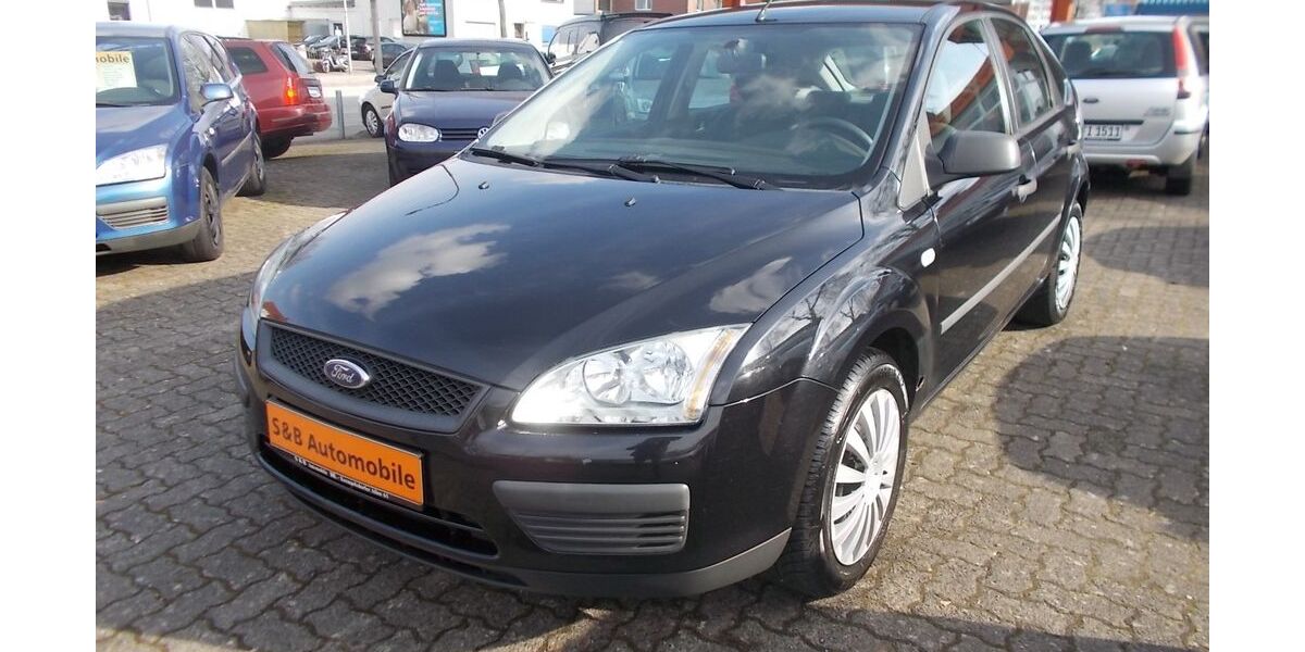 Ford Focus 231.000 km 2.399 &euro; Lübeck 23556