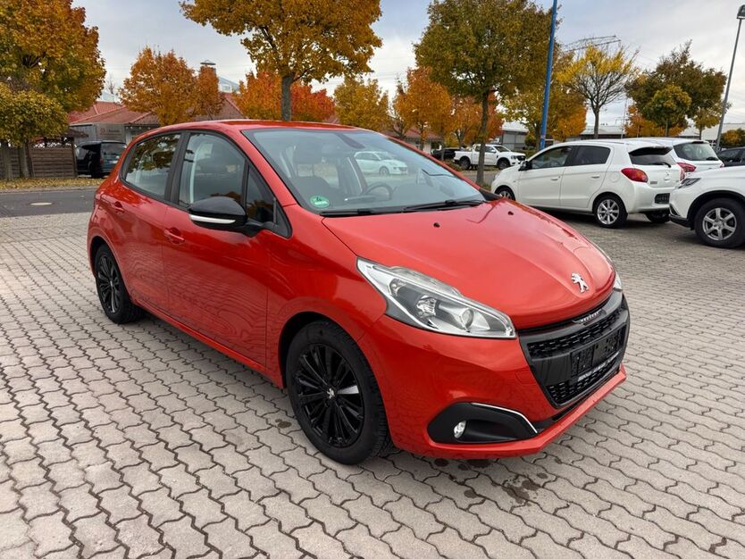 Peugeot 208 70.600 km 5.399 € Gotha 99867