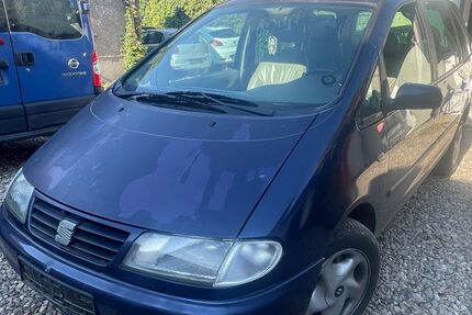Seat Alhambra 318.000 km 1.750 &euro; Berlin 10245