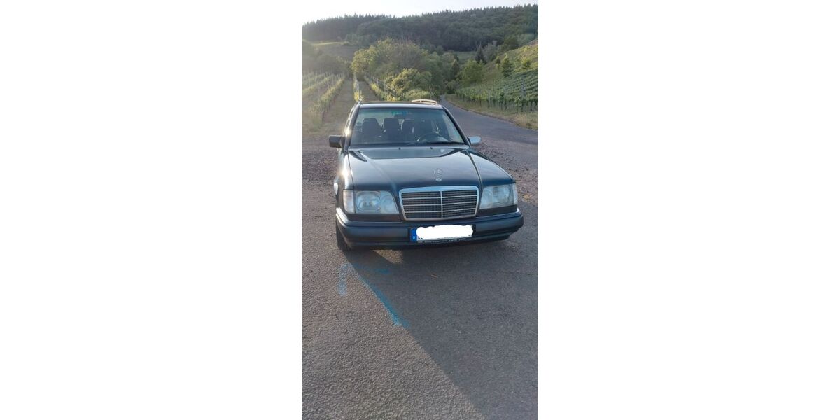 Mercedes-Benz E 200 325.000 km 1.234 &euro; Kröv 54536