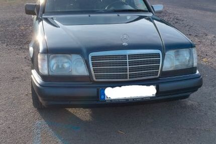 Mercedes-Benz E 200 325.000 km 2.800 &euro; Kröv 54536