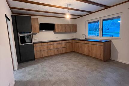 Haus Schönenberg-Kübelberg Kübelberg - 6 Zimmer, 160 m&sup2;, 2.000&euro; | Angebot:24609238