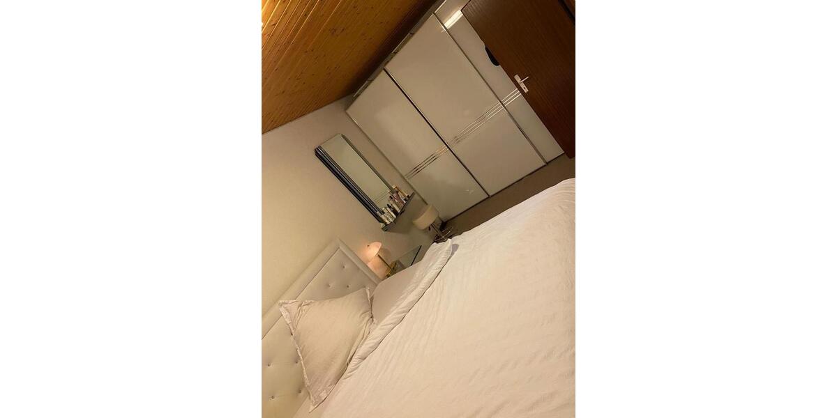 Reihenhaus Kaltenkirchen - 7 Zimmer, 125 m&sup2;, 2.000&euro; | Angebot:26164411