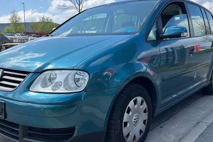 VW Touran 168.631 km 999 &euro; Göttingen 37079