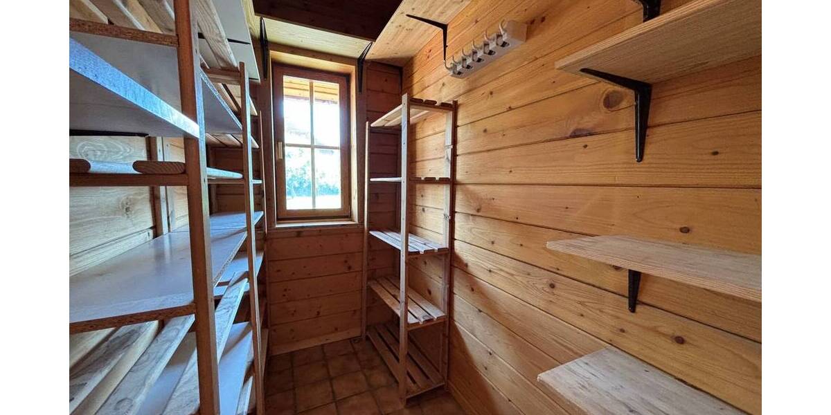 Mehrfamilienhaus, Wohnhaus Wetter Warzenbach - 9 Zimmer, 300 m&sup2;, 299.000&euro; | Angebot:25689218