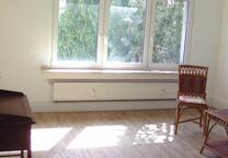 Lichtdurchflutete 3 Zimmerwohnung mit Südbalkon sofort frei !