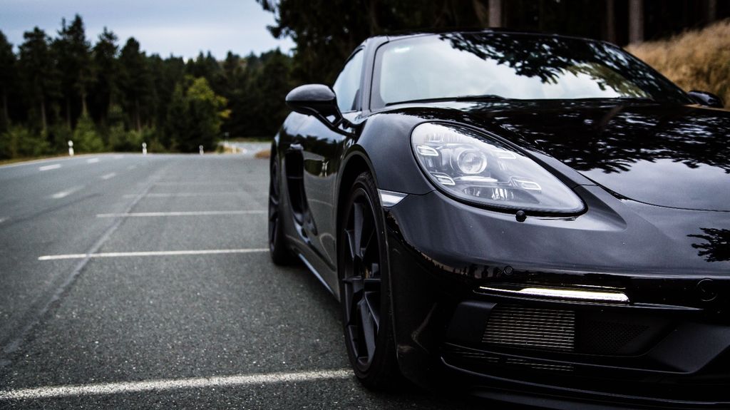 Porsche Cayman 31.050 km 82.890 € Altenstadt 63674