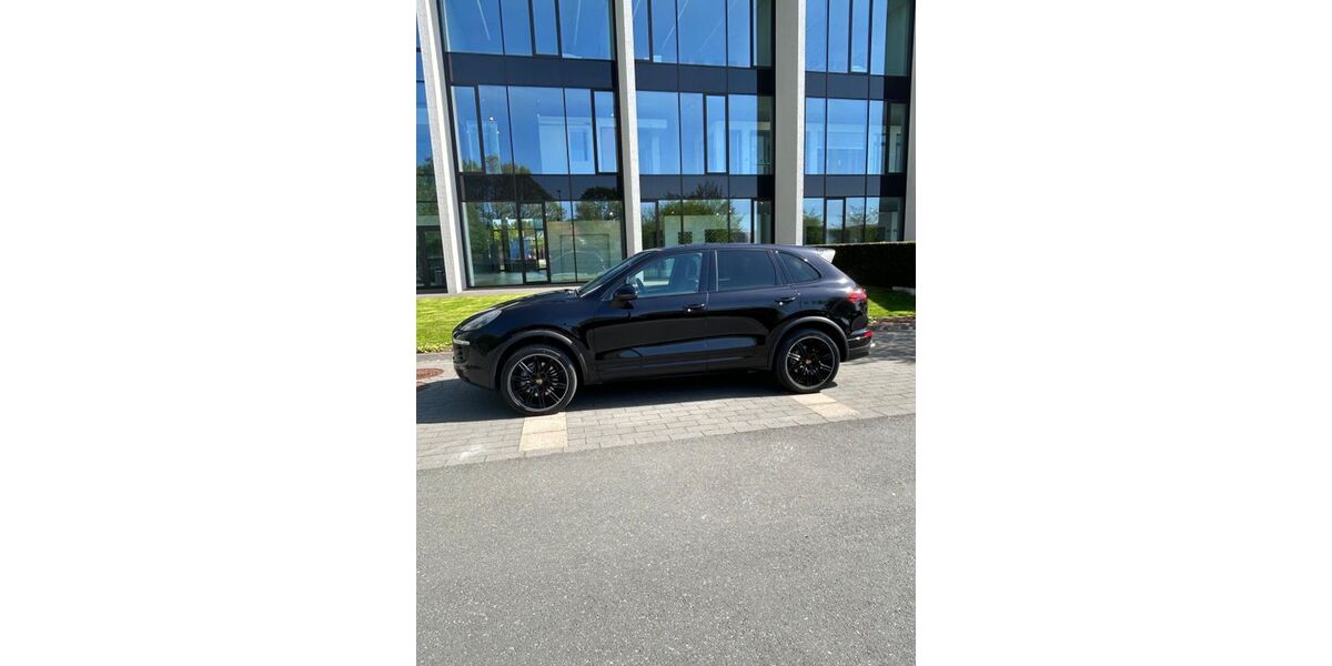 Porsche Cayenne 161.320 km 37.500 &euro; Steinhagen 33803
