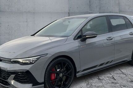 VW Golf 9.729 km 42.850 &euro; Hof 95030