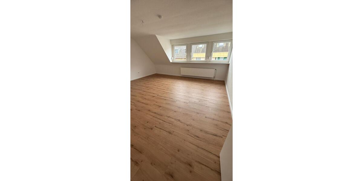 Etagenwohnung Neuwied - 3 Zimmer, 89 m&sup2;, 750&euro; | Angebot:25053901