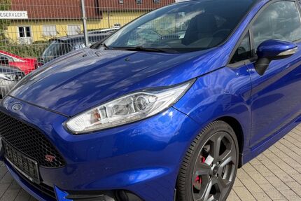 Ford Fiesta 158.000 km 7.500 &euro; Büdingen 63654