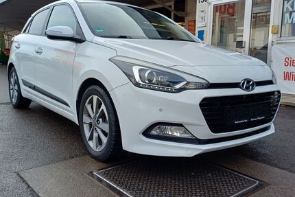 Hyundai i20 119.406 km 7.990 &euro; Tettnang 88069